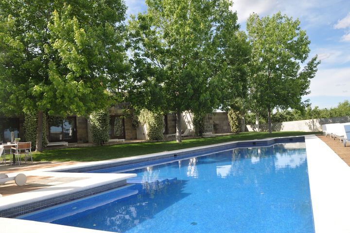 Pool 63 of 112