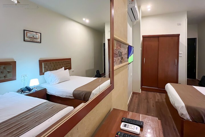 Room 56 of 284