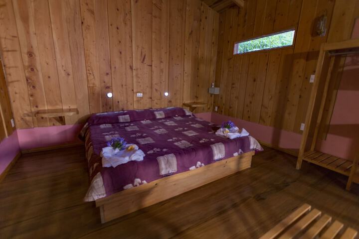 Room 6 of 118