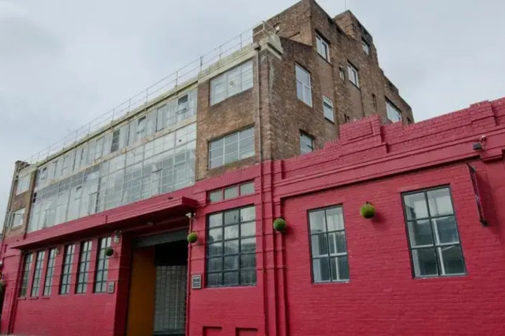 PARR STREET STUDIOS HOTEL