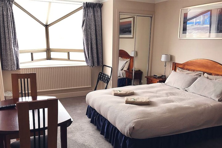 Room 7 of 85