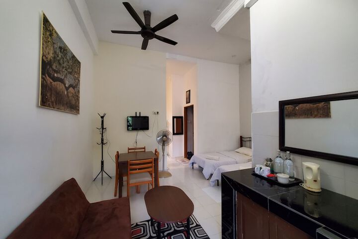 Room 9 of 31