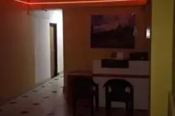 Room 11 of 15