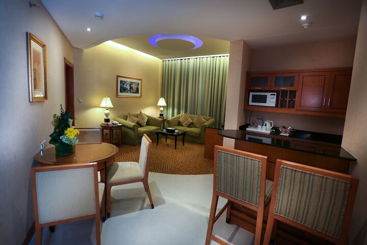 Room 30 of 48