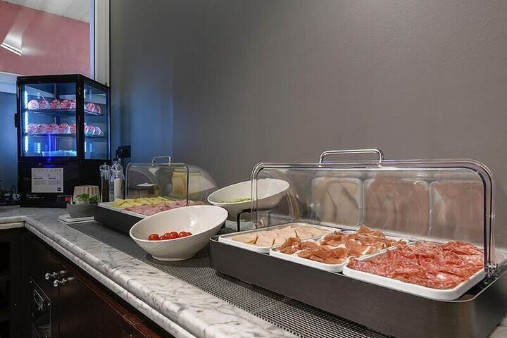 Dining Photos