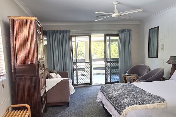 Room 3 of 11