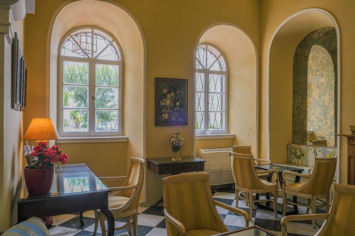 Guest Lobby