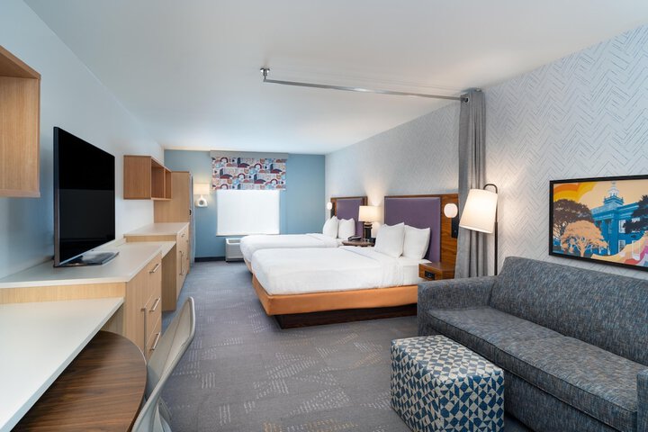 Room 10 of 37
