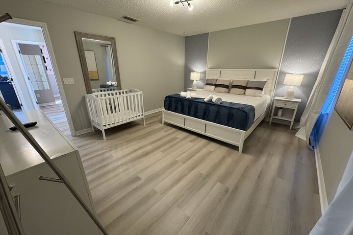 Room 11 of 65