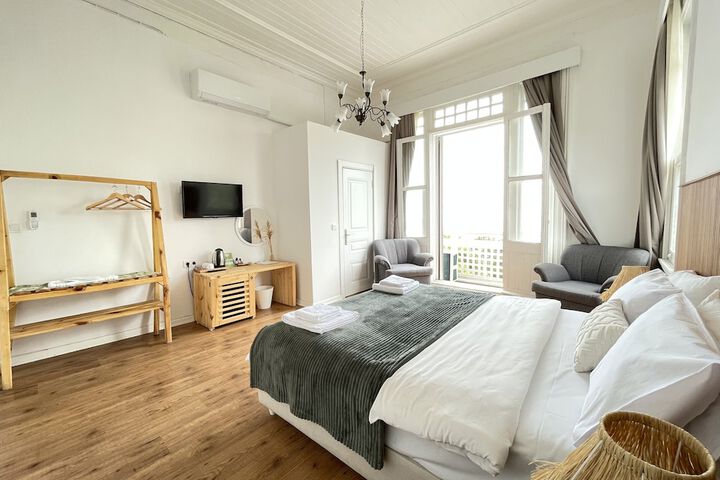 Room 55 of 132