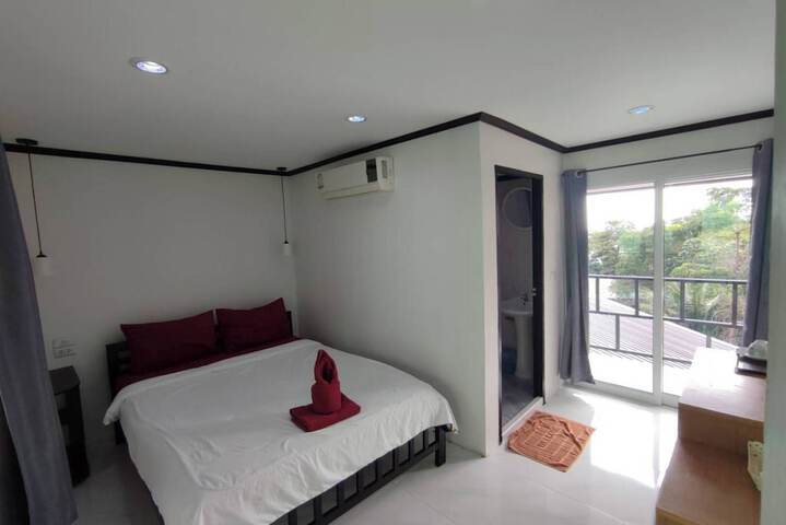 Room 6 of 19