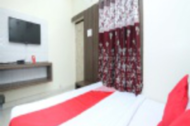 Room 144 of 407