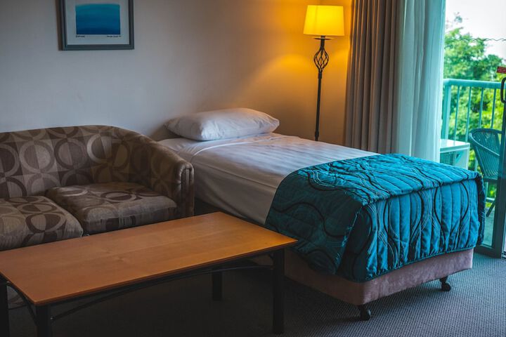 Room 7 of 37