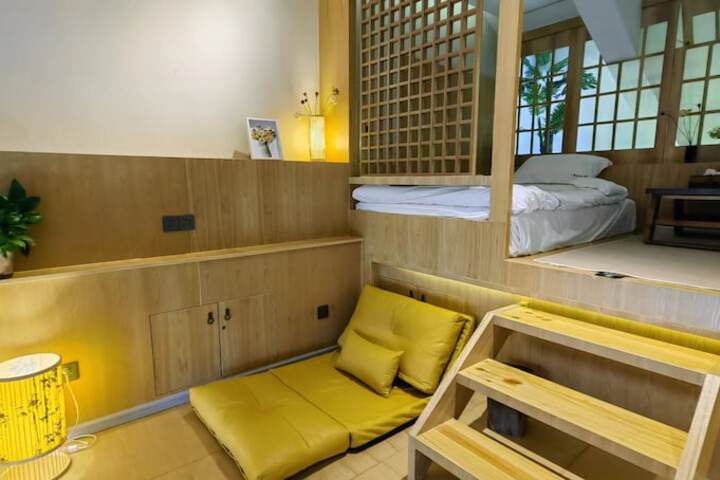 Room 55 of 131