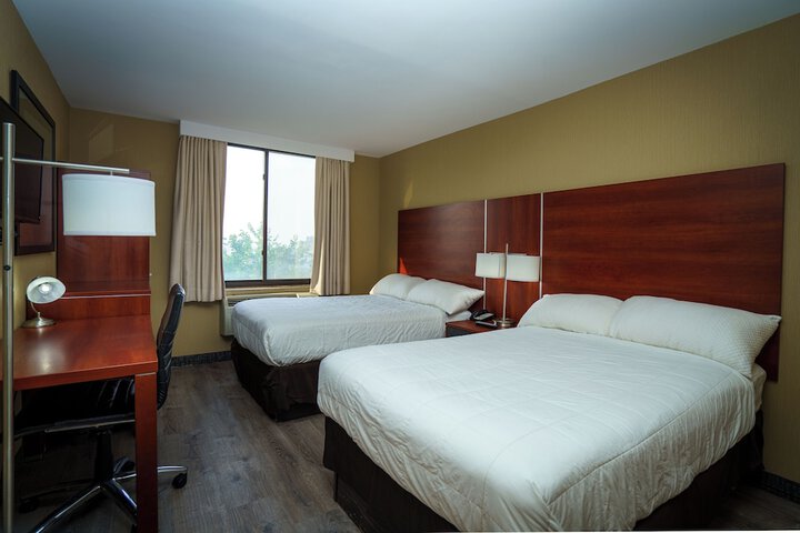 Deluxe Studio Double Bed (1 of 5)