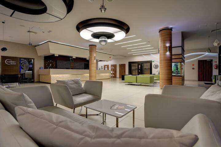 Guest Lobby