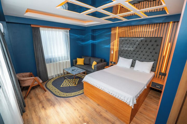 Room 3 of 22