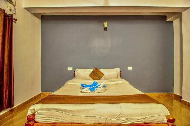 Room 12 of 43
