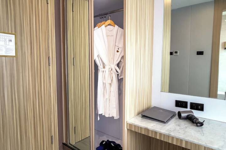 Room 26 of 88