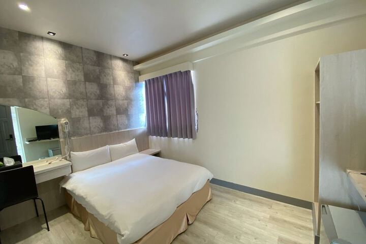 Room 69 of 89