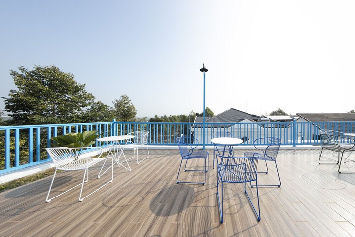 Terrace/Patio 44 of 46