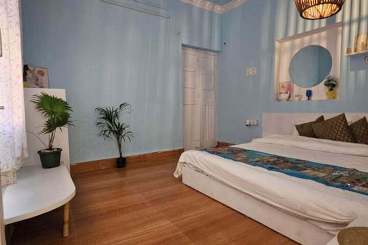 Room 44 of 63