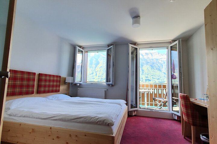 Room 7 of 37