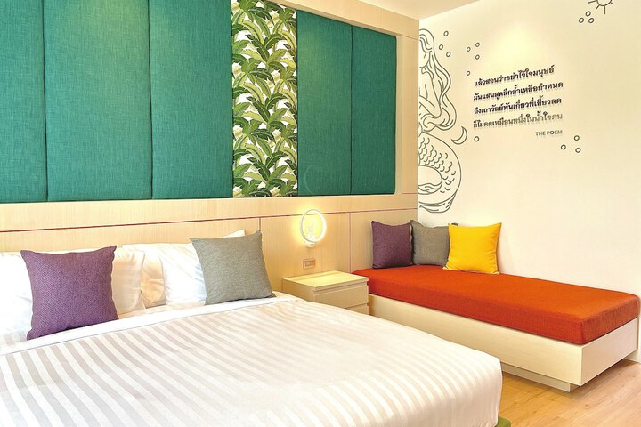 Room 7 of 72