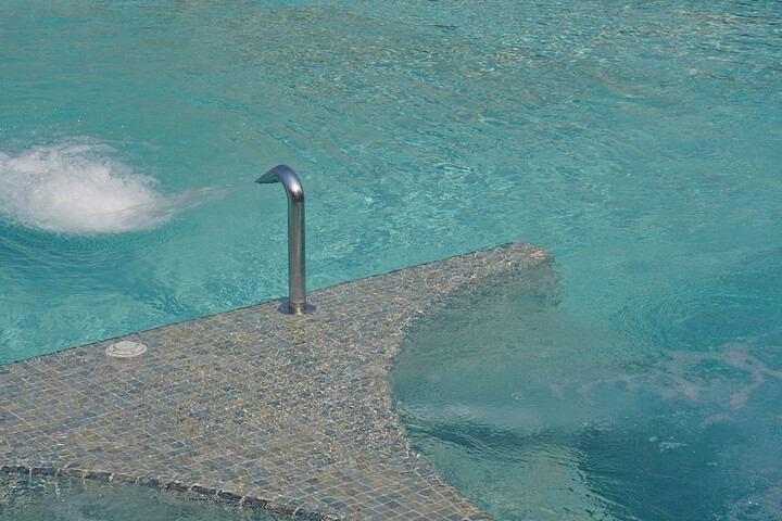 Pool 21 of 68