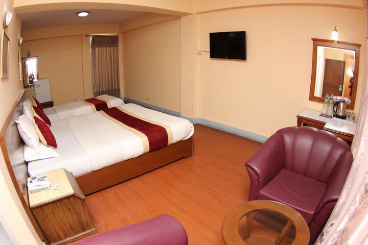 Room 20 of 33