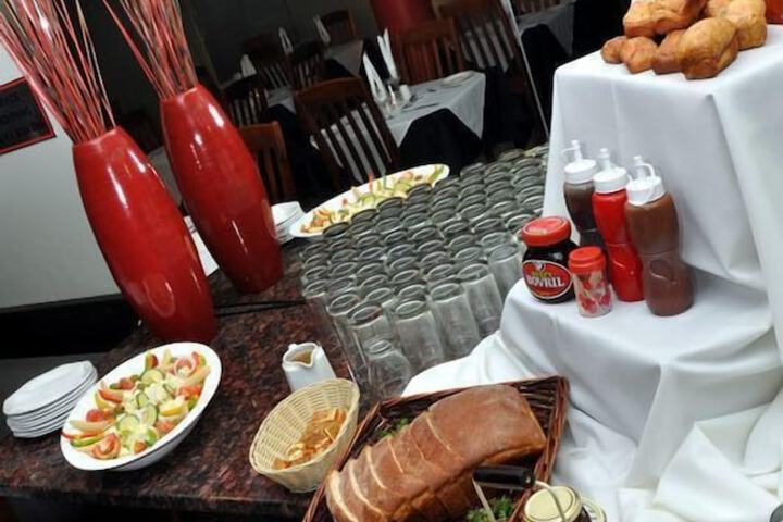 Breakfast/Coffee Service 10 of 18