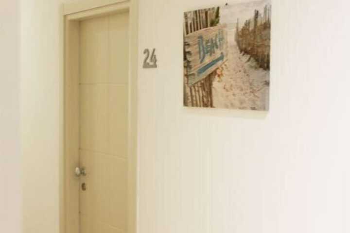 Room 8 of 26