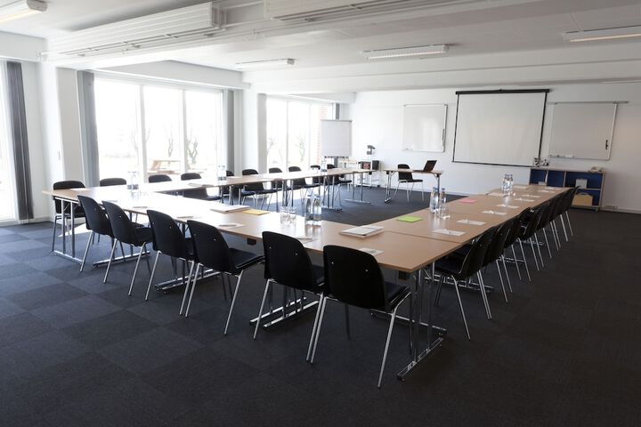 Meeting 32 of 49