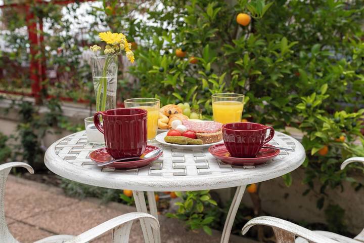 Breakfast/Coffee Service 59 of 77