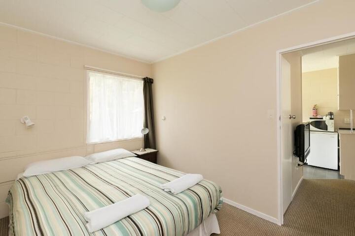Room 11 of 36