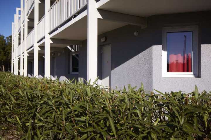 Hotel Entry