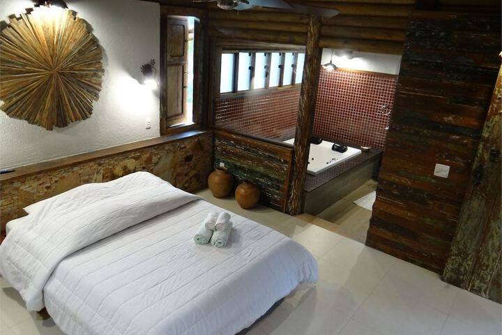 Room 5 of 20