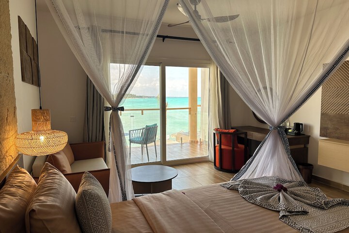 Room 25 of 59