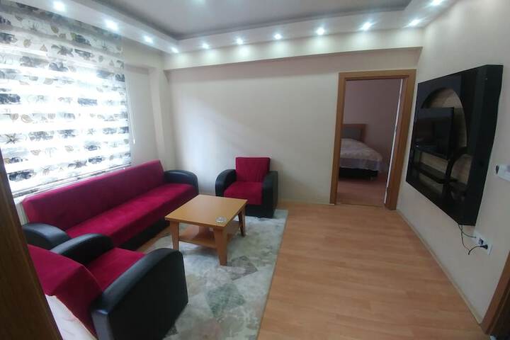 Room 5 of 7