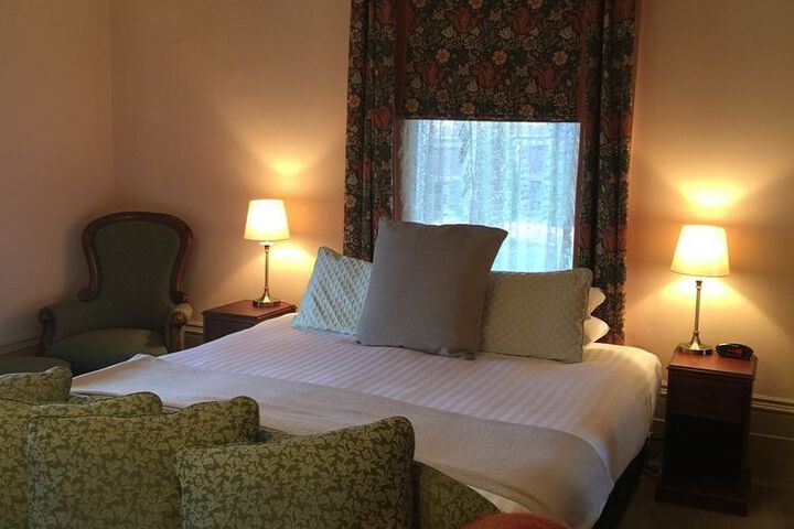 Room 11 of 66