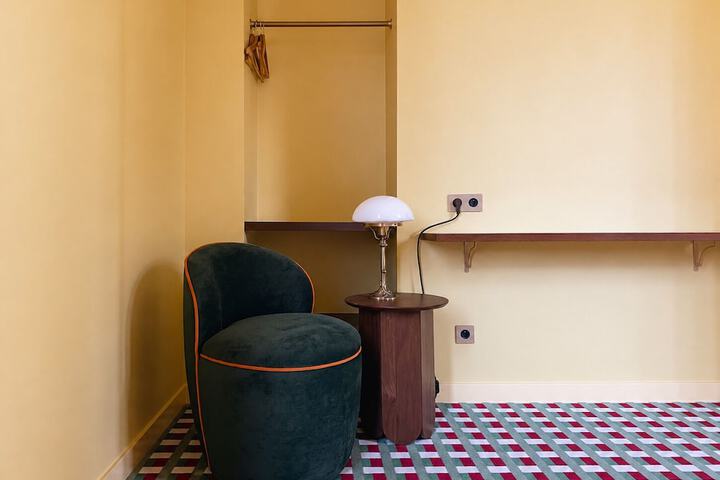 Room 14 of 88