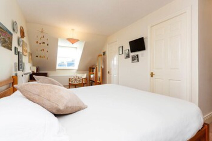 Room 15 of 17