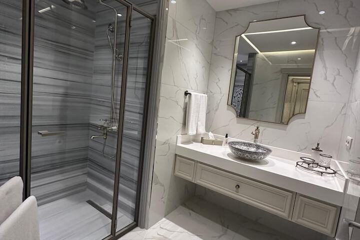 Clean Restrooms