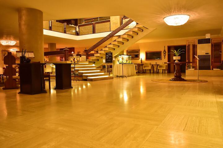 Lobby Photos