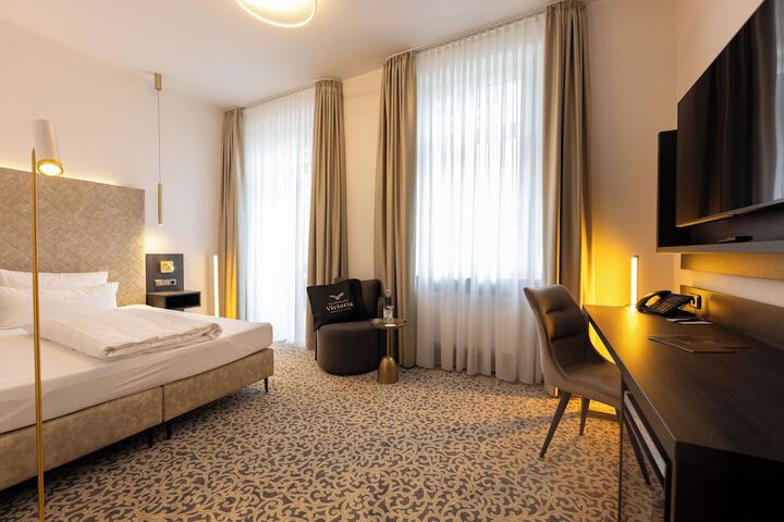 Room 16 of 54