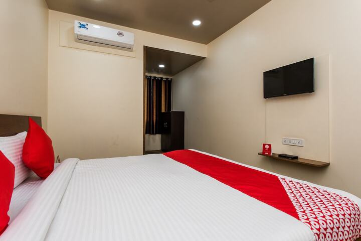Room 13 of 21