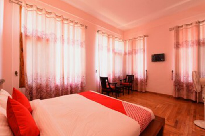 Room 14 of 25