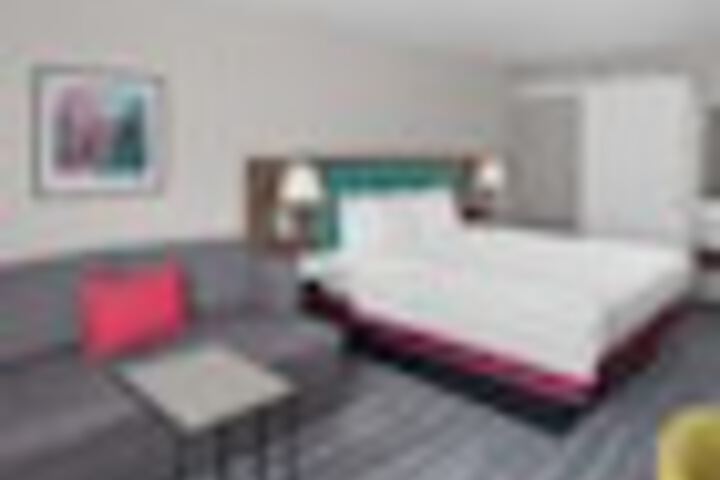 Room 68 of 153
