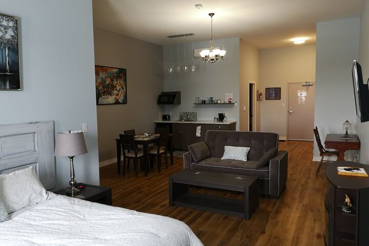 Room 35 of 75