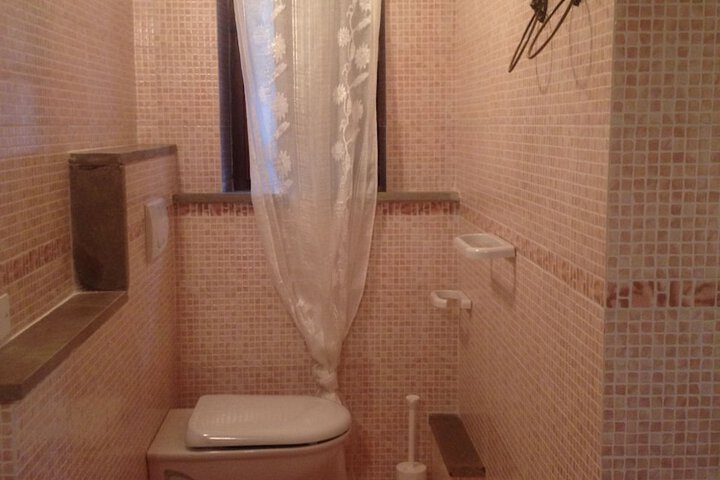 Room 14 of 42